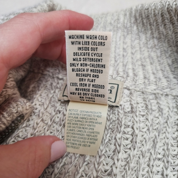 L.L. Bean  size XL long sleeve knit full zip sweater jacket - Picture 7 of 8